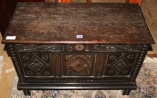 Oak blanket chest